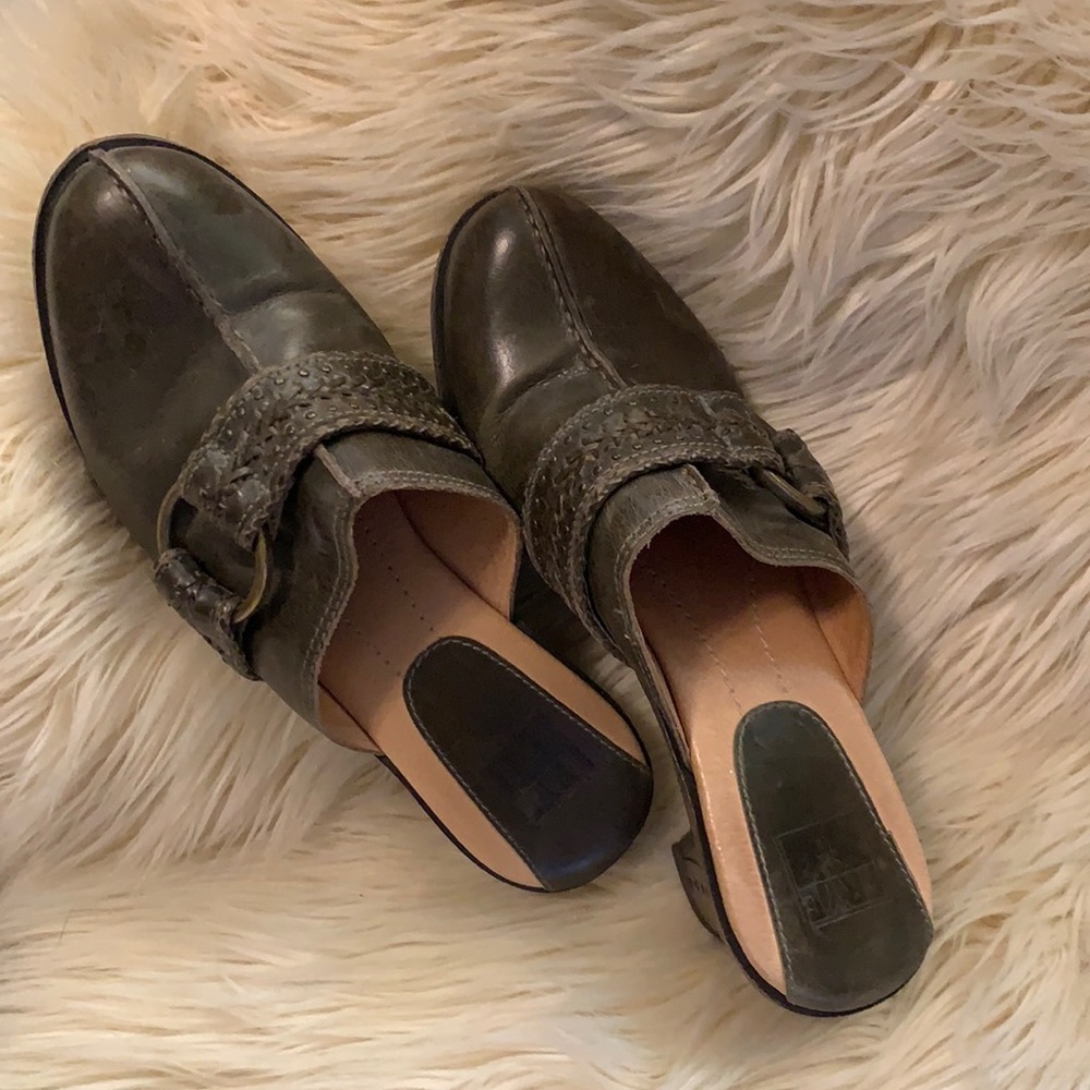 Frye mule / clog